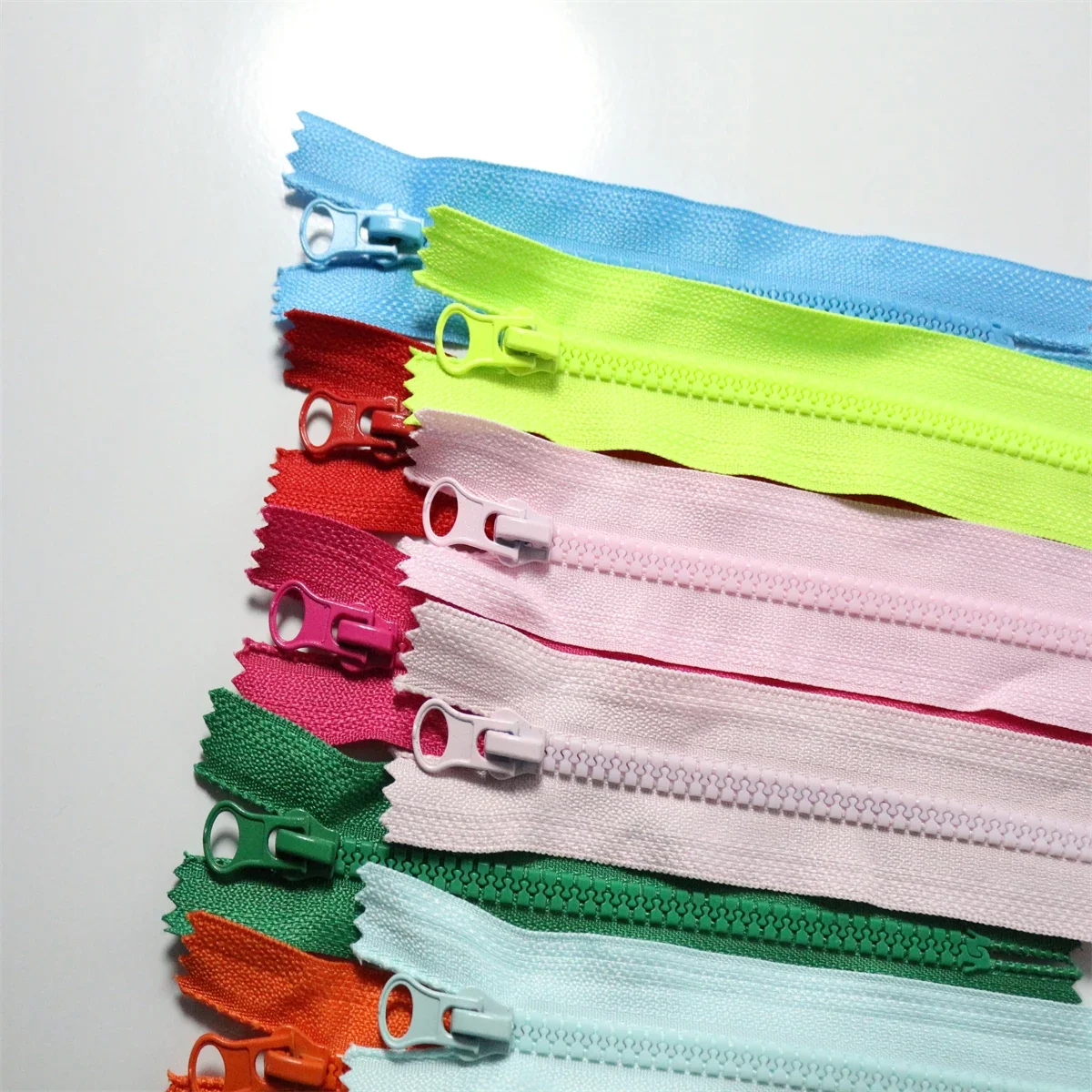 (10PCS)5# resin closed tail 40 - Home Textiles Manufacturer ulasan dan harga
